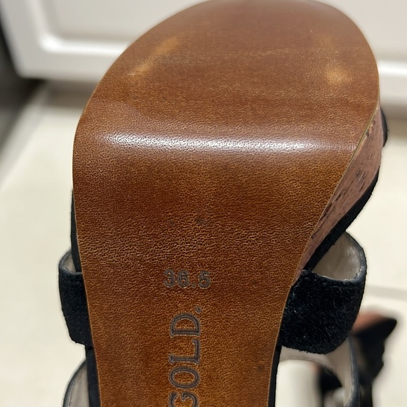 Rosegold Suede Platform Strappy Open Toe Sandal Heels | Size 6.5 - Picture 8 of 10